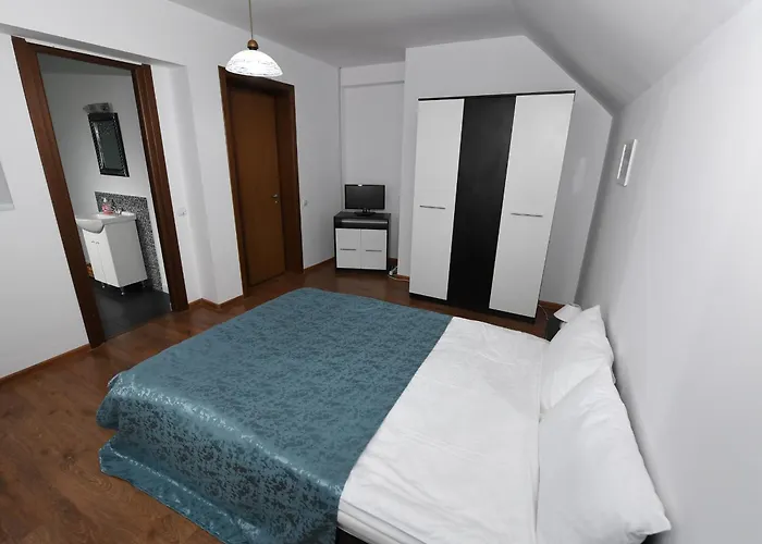 Casa Cu Scari